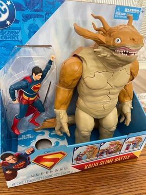 DC Superman Kaiju Slime Battle Set - Tan & Brown